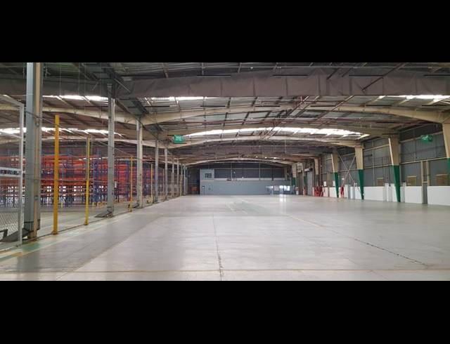 INDUSTRIAL PROPERTY TO RENT IN HALFWAY HOUSE